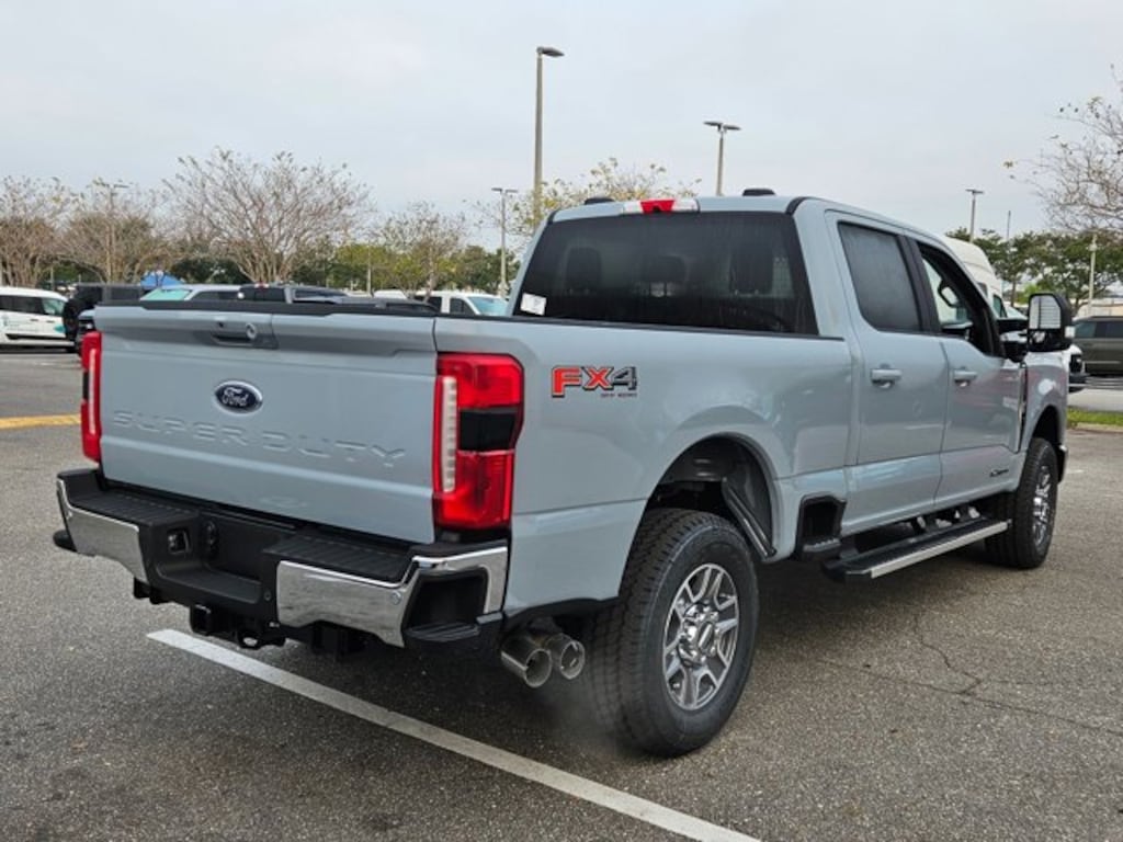 New 2026 Ford F-250 LARIAT Truck Crew Cab