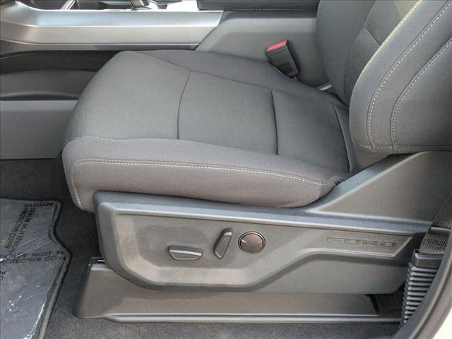 2025 Ford F-150 XLT photo 4