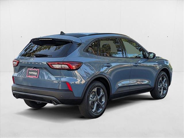 2025 Ford Escape ST-Line photo 2