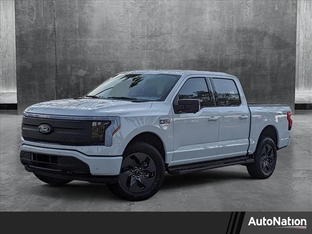 2025 Ford F-150 Lightning Flash's photo