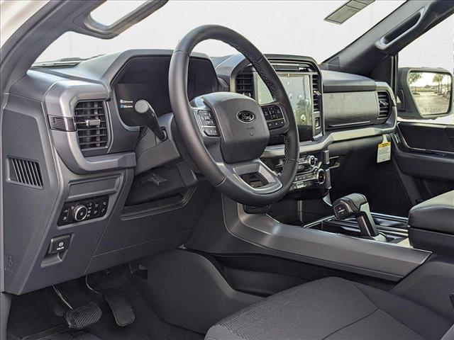 2025 Ford F-150 XLT photo 3