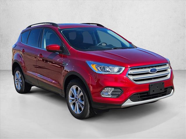 2018 Ford Escape SEL photo 3