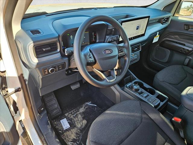 2025 Ford Maverick XL photo 2