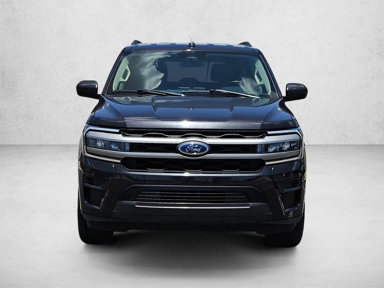 Used 2024 Ford Expedition XLT SUV