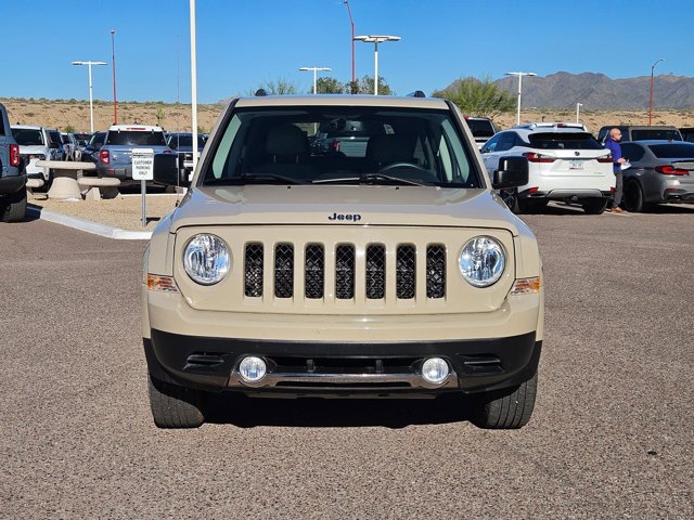 2017 Jeep Patriot Latitude photo 2