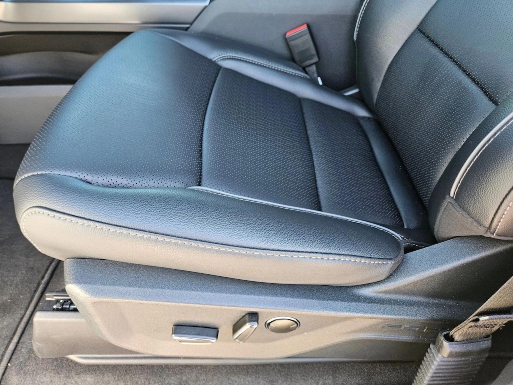 New 2026 Ford F-150 LARIAT Truck SuperCrew Cab