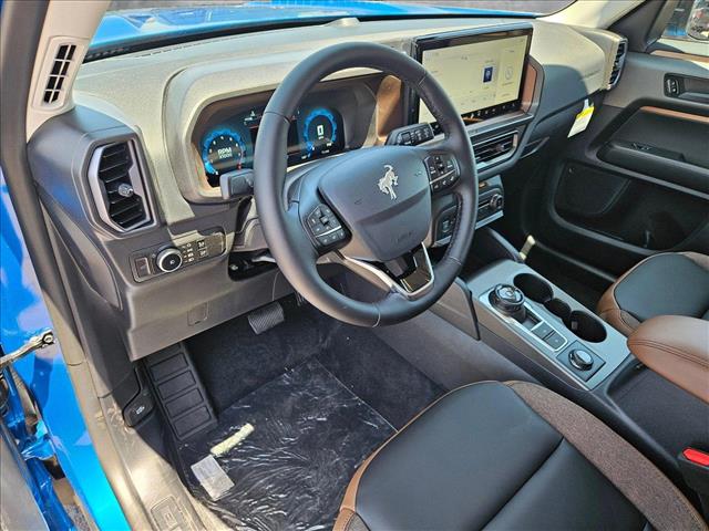 2025 Ford Bronco Sport Outer Banks photo 3