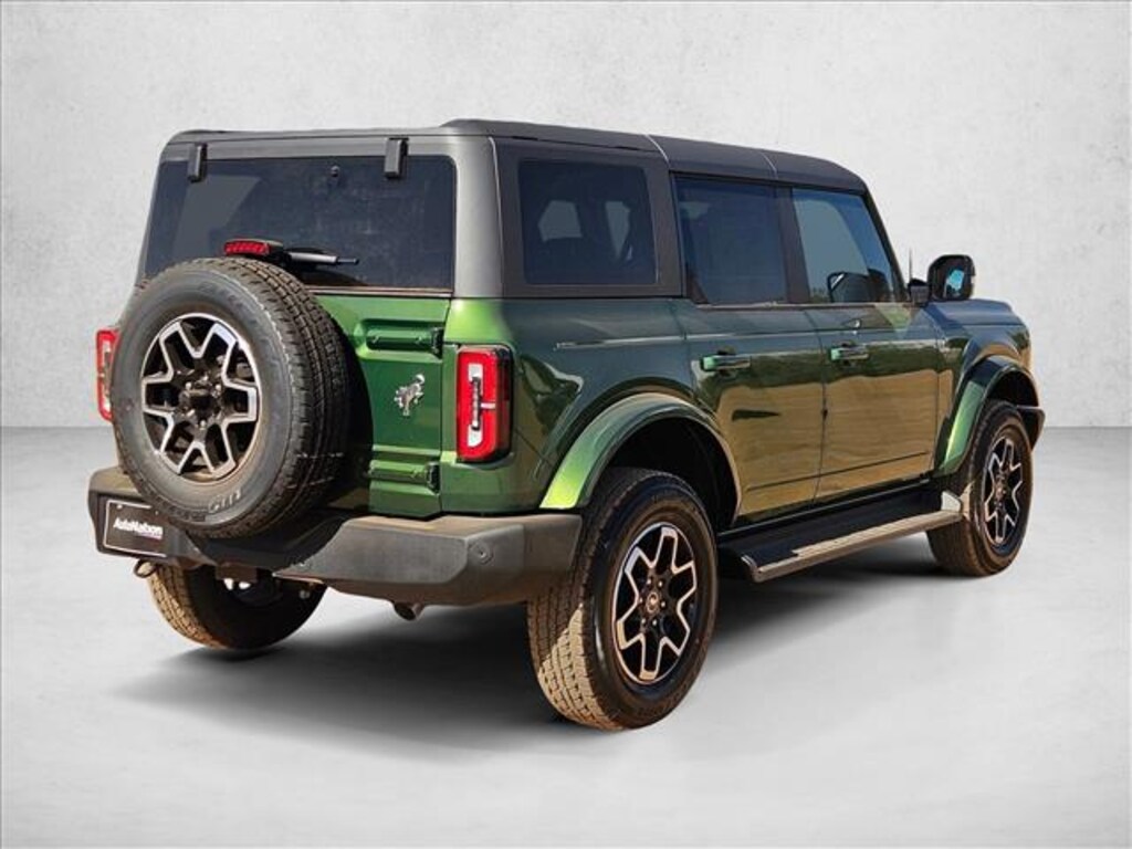 New 2025 Ford Bronco Outer Banks SUV