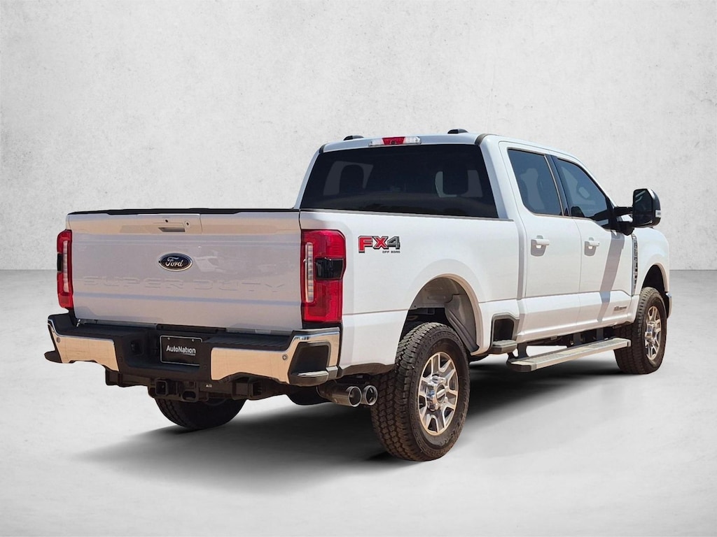 New 2026 Ford F-250 LARIAT Truck Crew Cab