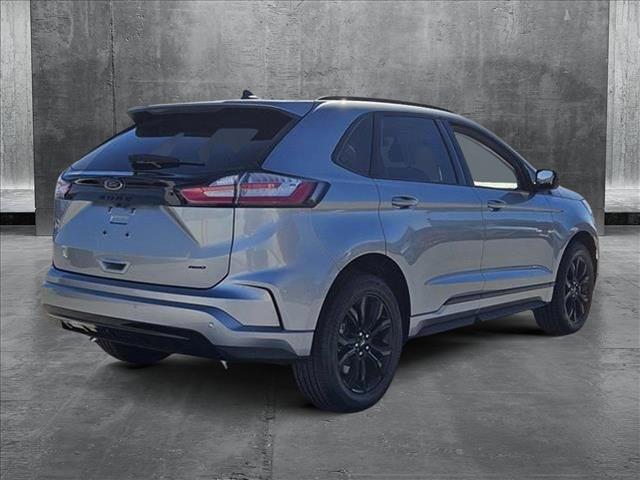 2024 Ford Edge SE photo 2