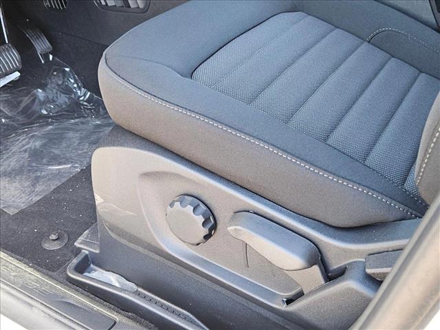 2024 Ford Edge SE photo 4