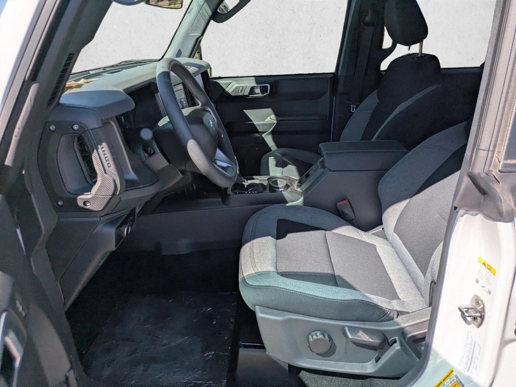 New 2026 Ford Bronco Base SUV