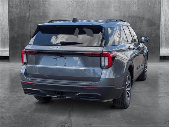 2025 Ford Explorer ST-Line photo 2
