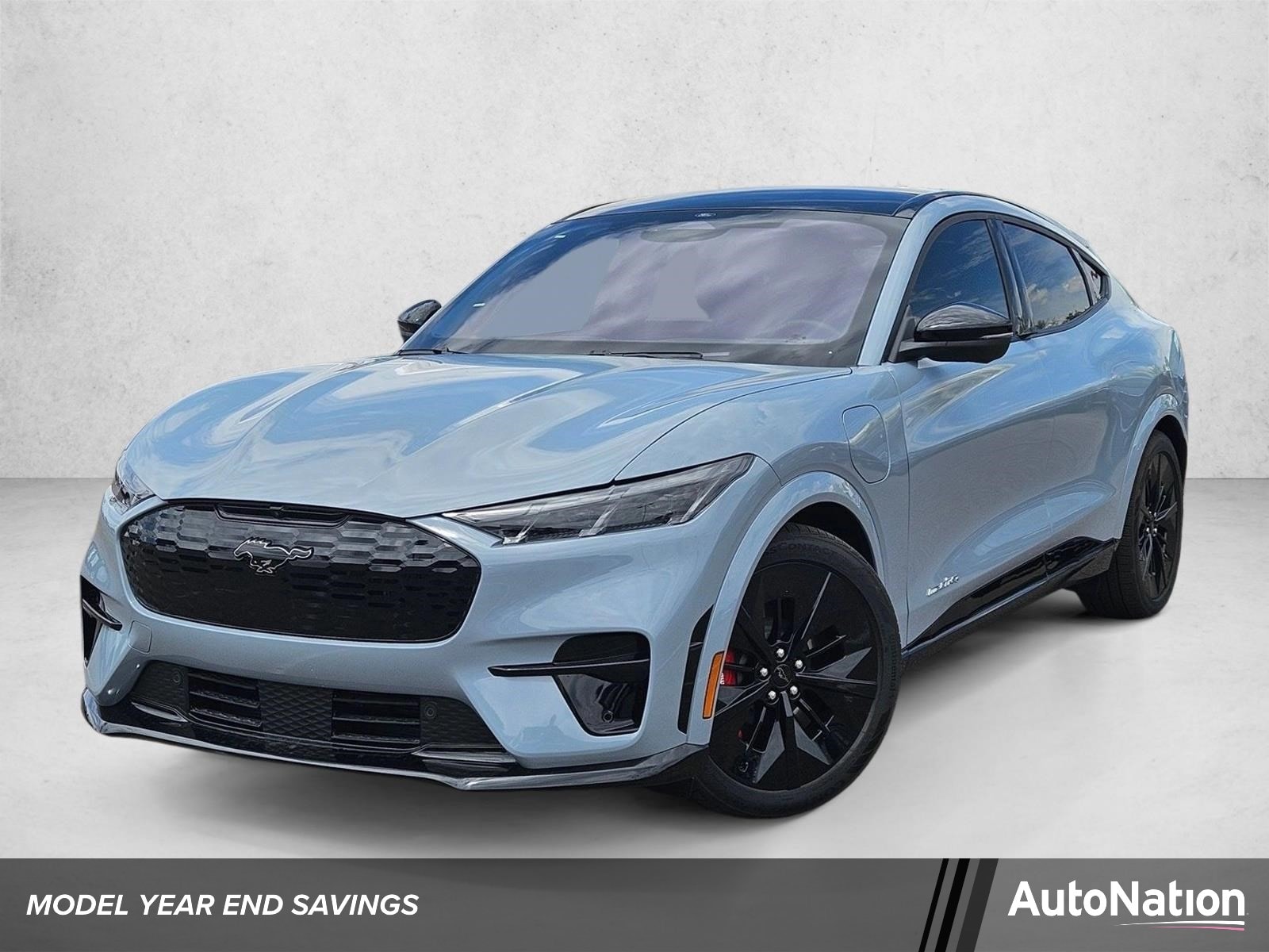 2025 Ford Mustang-Mach-e GT's photo