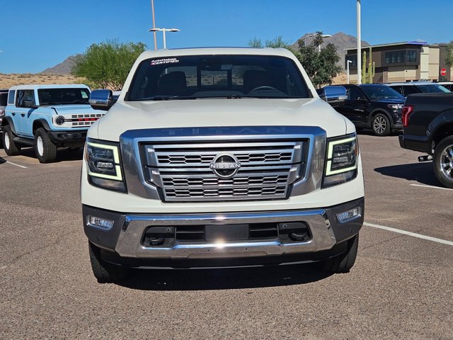 2023 Nissan Titan Platinum Reserve photo 2
