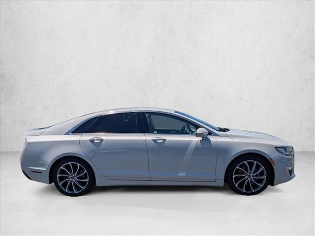 2019 Lincoln MKZ Hybrid Reserve photo 4