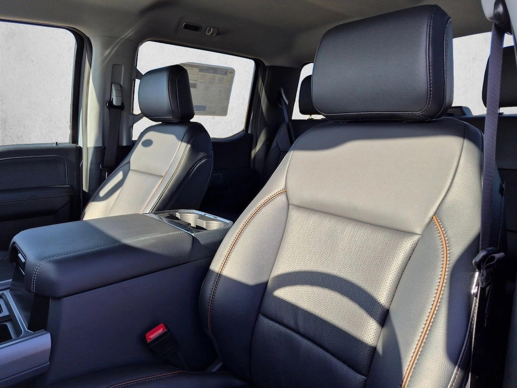 New 2026 Ford F-250 LARIAT Truck Crew Cab