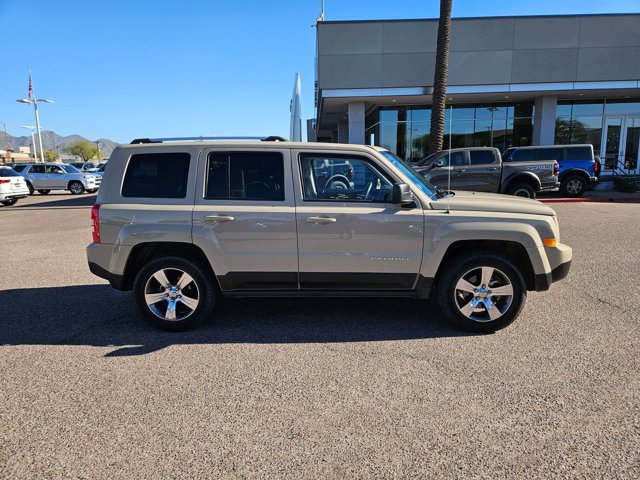 2017 Jeep Patriot Latitude photo 4