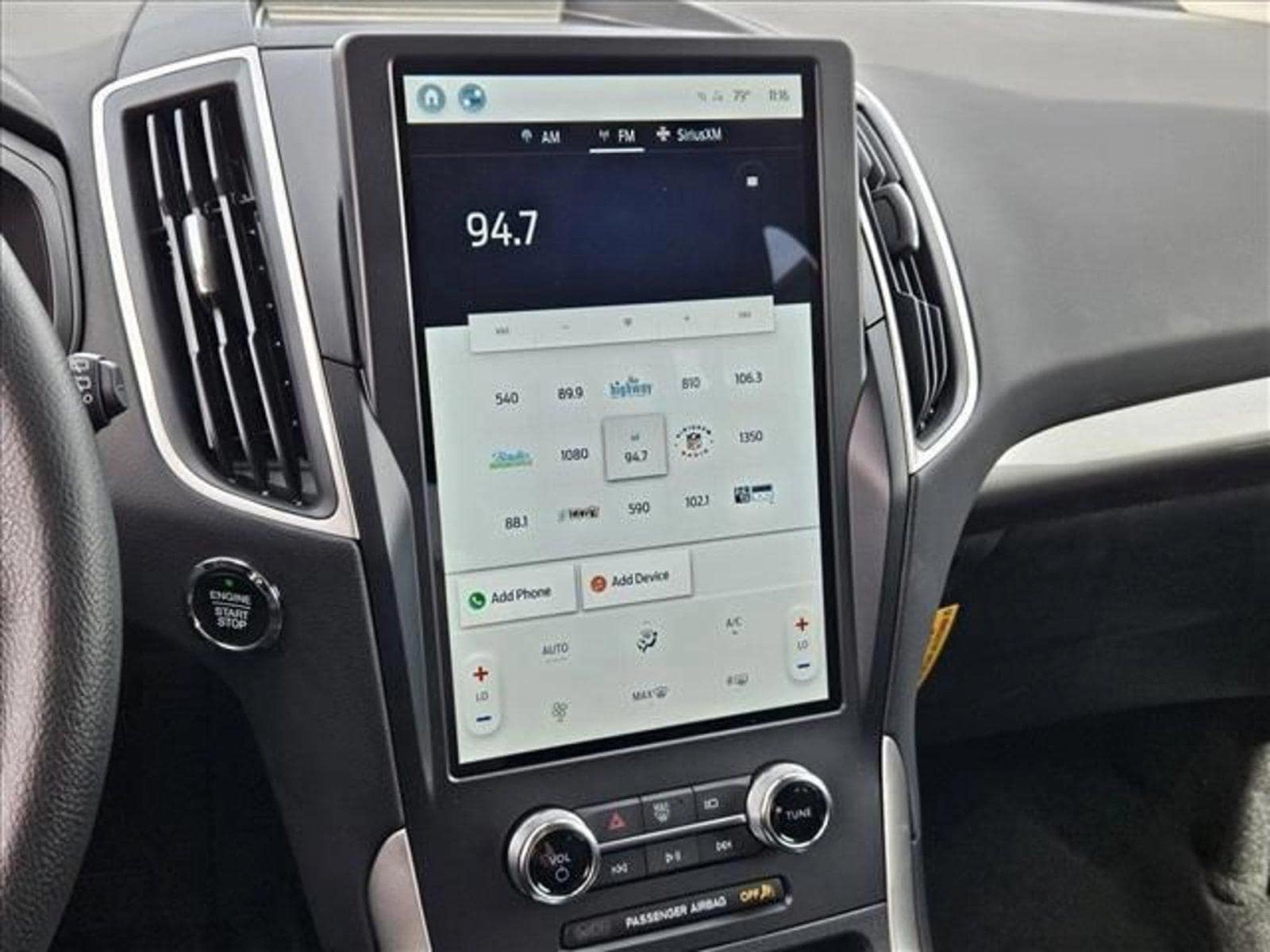 2024 Ford Edge SE - Photo 11