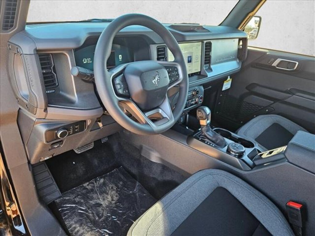 New 2025 Ford Bronco Base SUV
