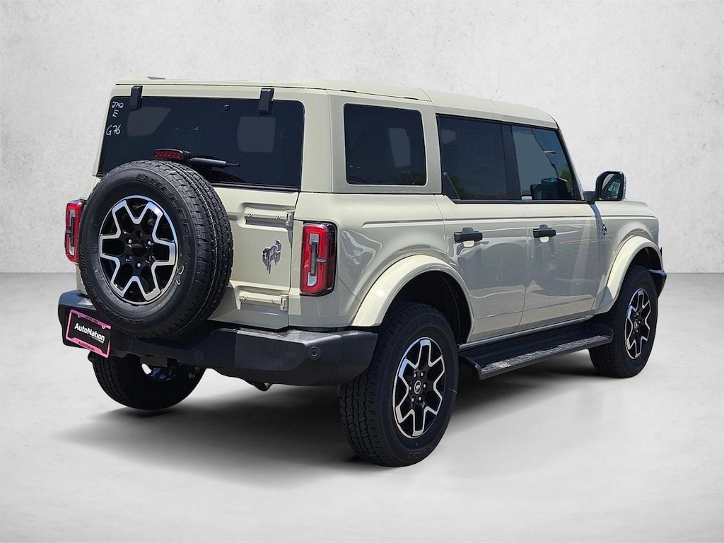New 2026 Ford Bronco Outer Banks SUV