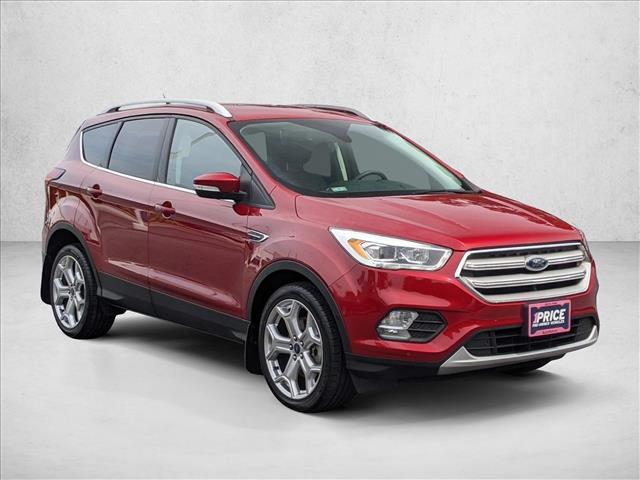 2019 Ford Escape Titanium photo 2