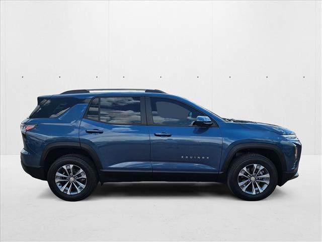 2025 Chevrolet Equinox LT photo 4