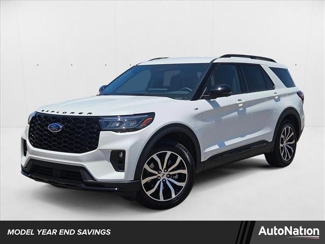 2025 Ford Explorer ST-LINE's photo