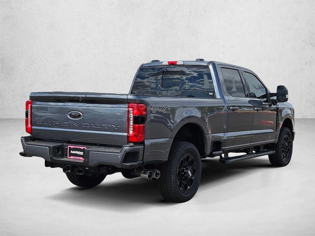 New 2026 Ford F-250 LARIAT Truck Crew Cab