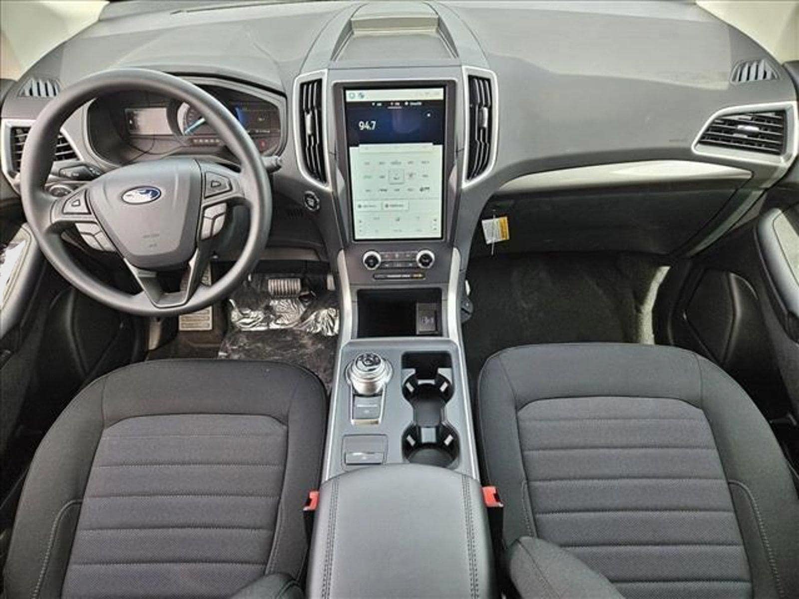 2024 Ford Edge SE - Photo 14