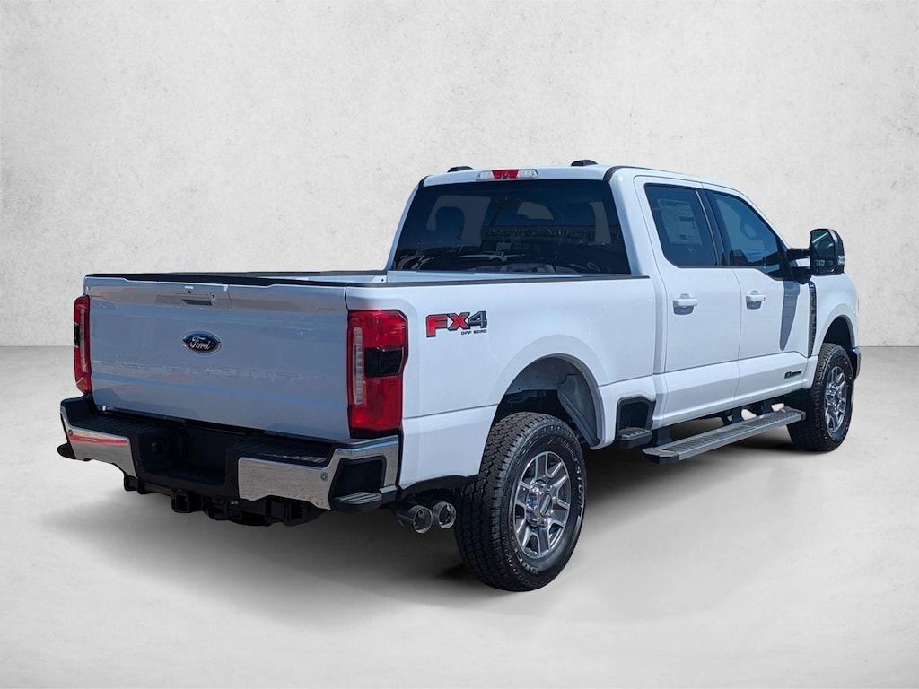 New 2026 Ford F-250 LARIAT Truck Crew Cab
