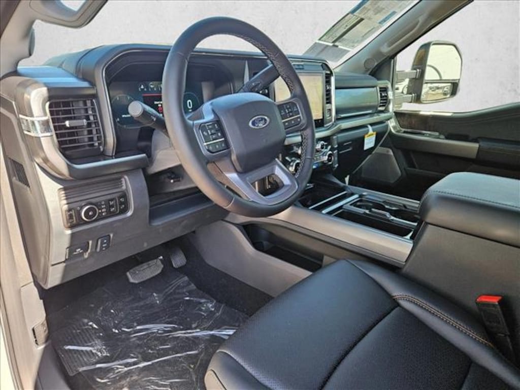 New 2026 Ford F-250 LARIAT Truck Crew Cab