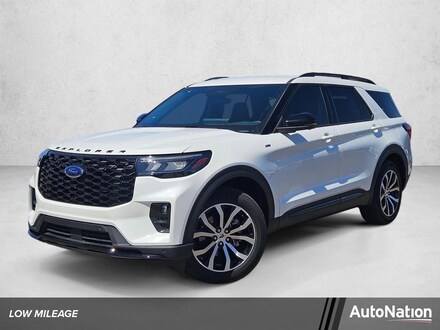 2025 Ford Explorer ST-Line SUV