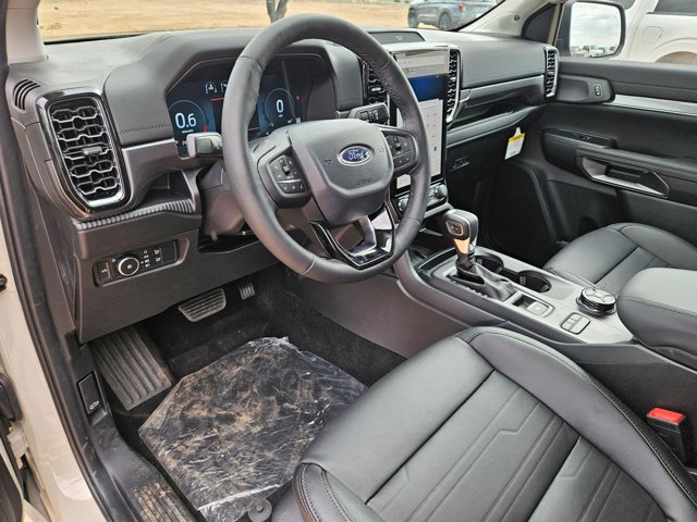 2025 Ford Ranger Lariat photo 3