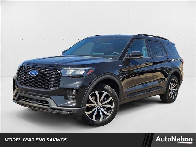 2025 Ford Explorer ST-LINE's photo