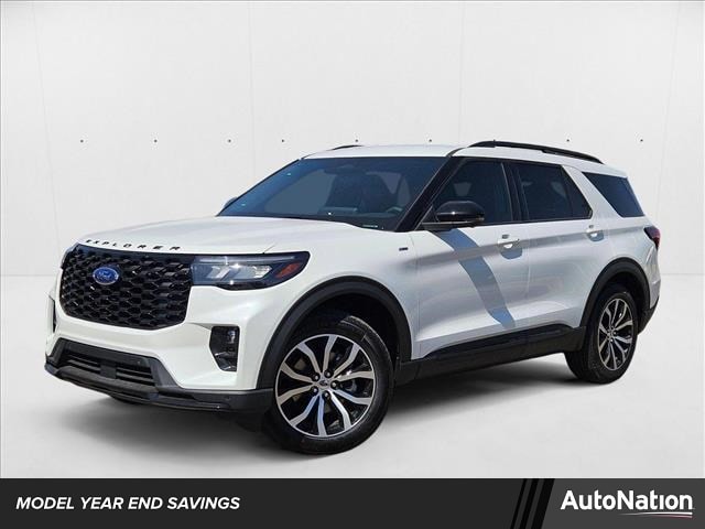 2025 Ford Explorer ST-LINE's photo