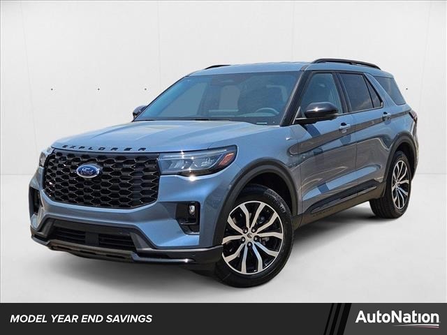 2025 Ford Explorer ST-LINE's photo