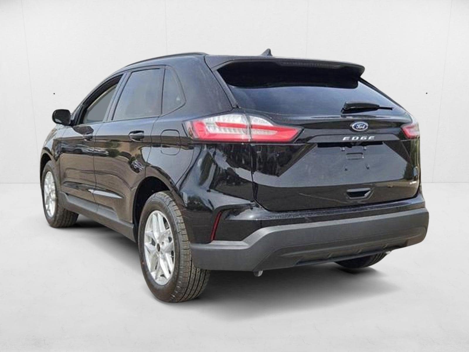 2024 Ford Edge SE - Photo 9