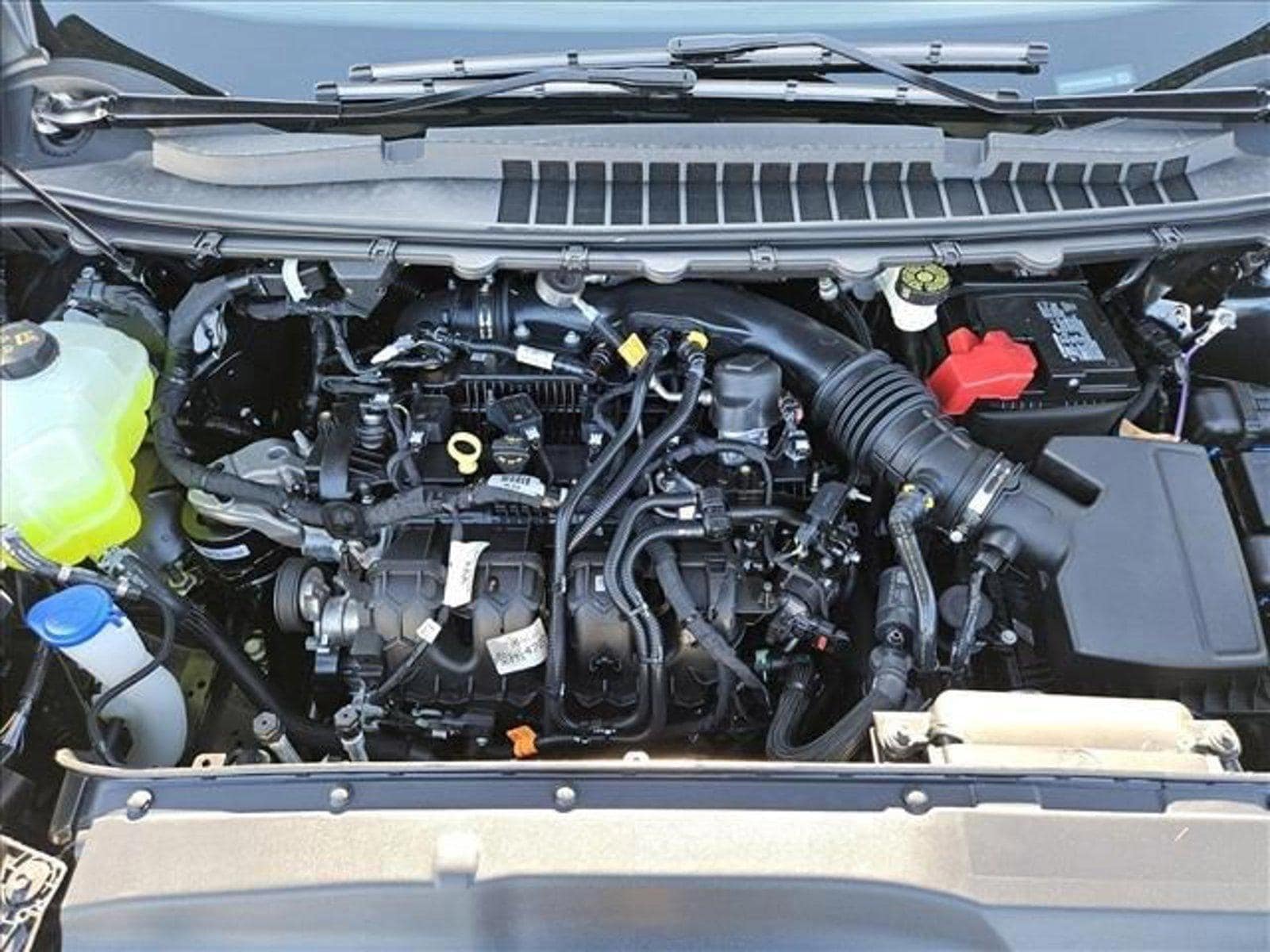 2024 Ford Edge SE - Photo 16