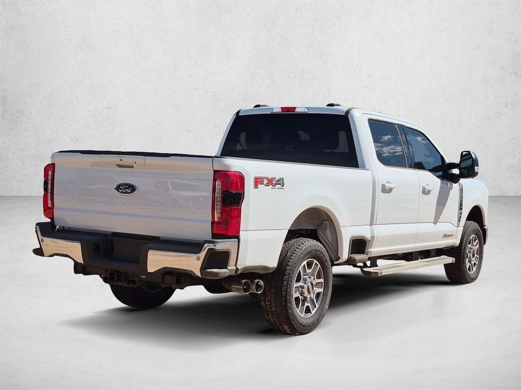 New 2026 Ford F-250 LARIAT Truck Crew Cab