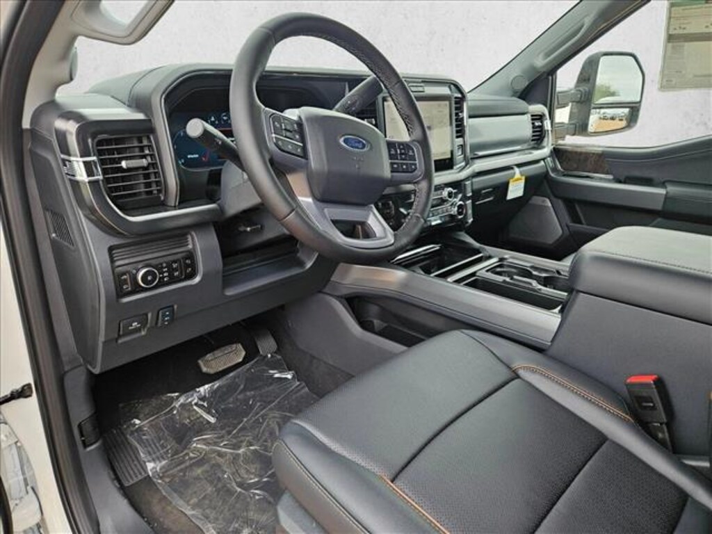 New 2026 Ford F-250 LARIAT Truck Crew Cab