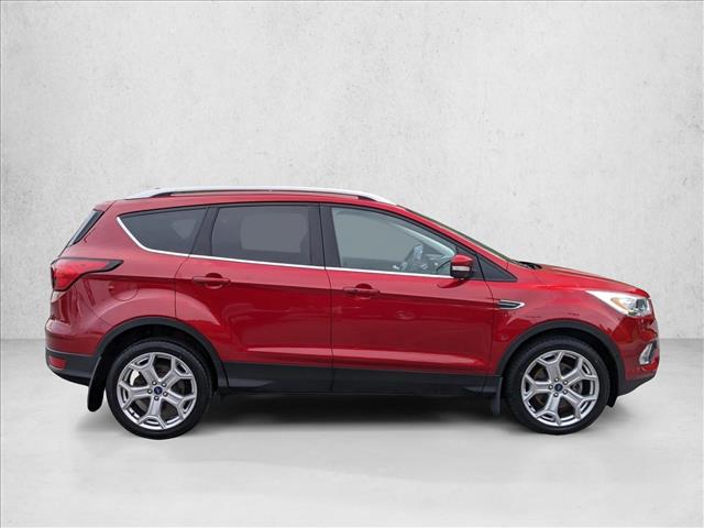 2019 Ford Escape Titanium photo 3