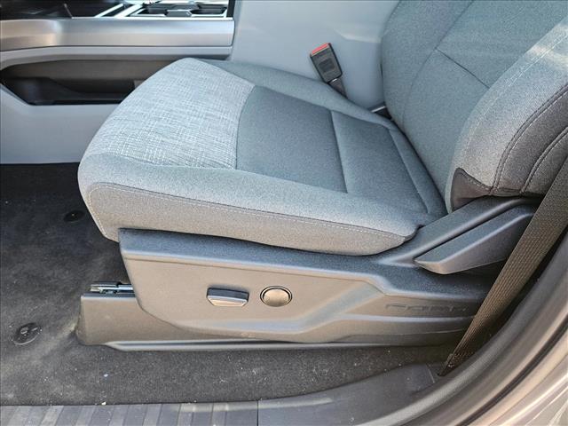 2025 Ford F-550 XLT photo 4