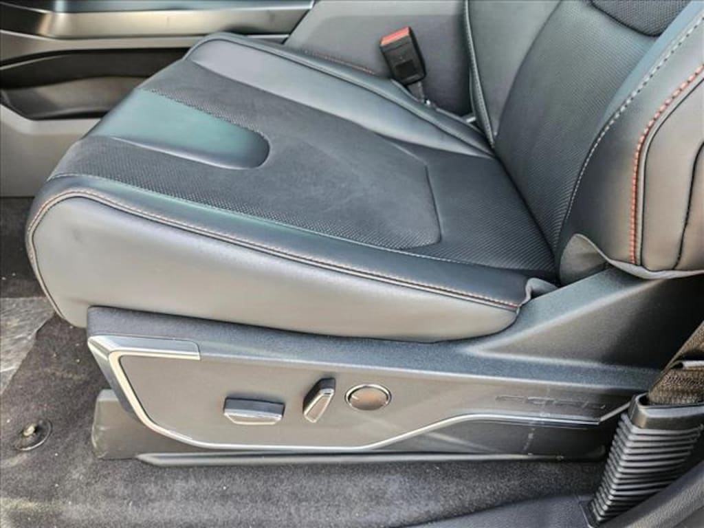 New 2025 Ford F-150 Raptor Truck SuperCrew Cab