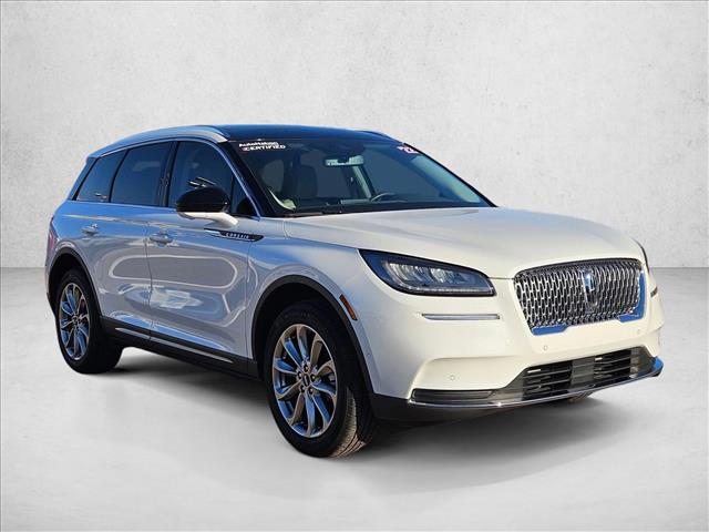 2022 Lincoln Corsair Standard photo 3