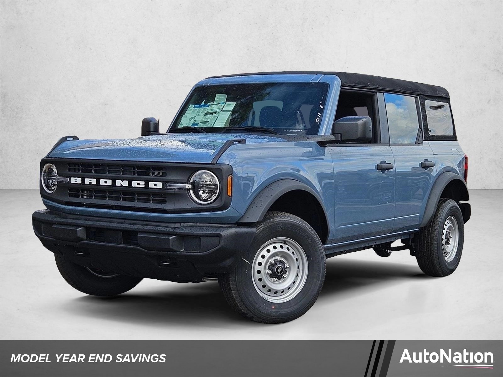 2025 Ford Bronco Base 4x4's photo