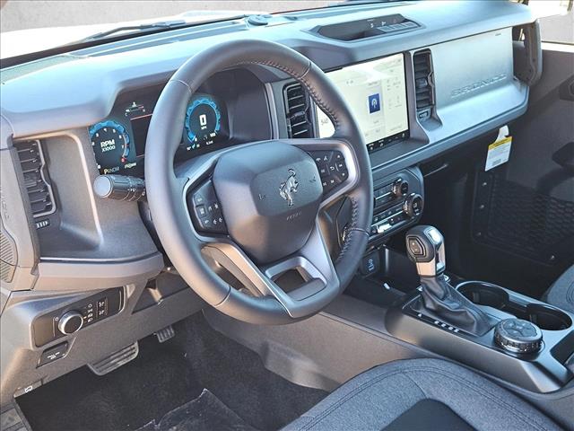 2025 Ford Bronco Big Bend photo 3