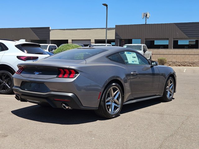 2025 Ford Mustang EcoBoost photo 2