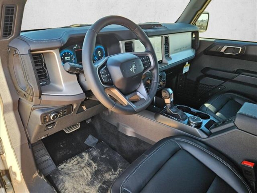 New 2025 Ford Bronco Outer Banks SUV