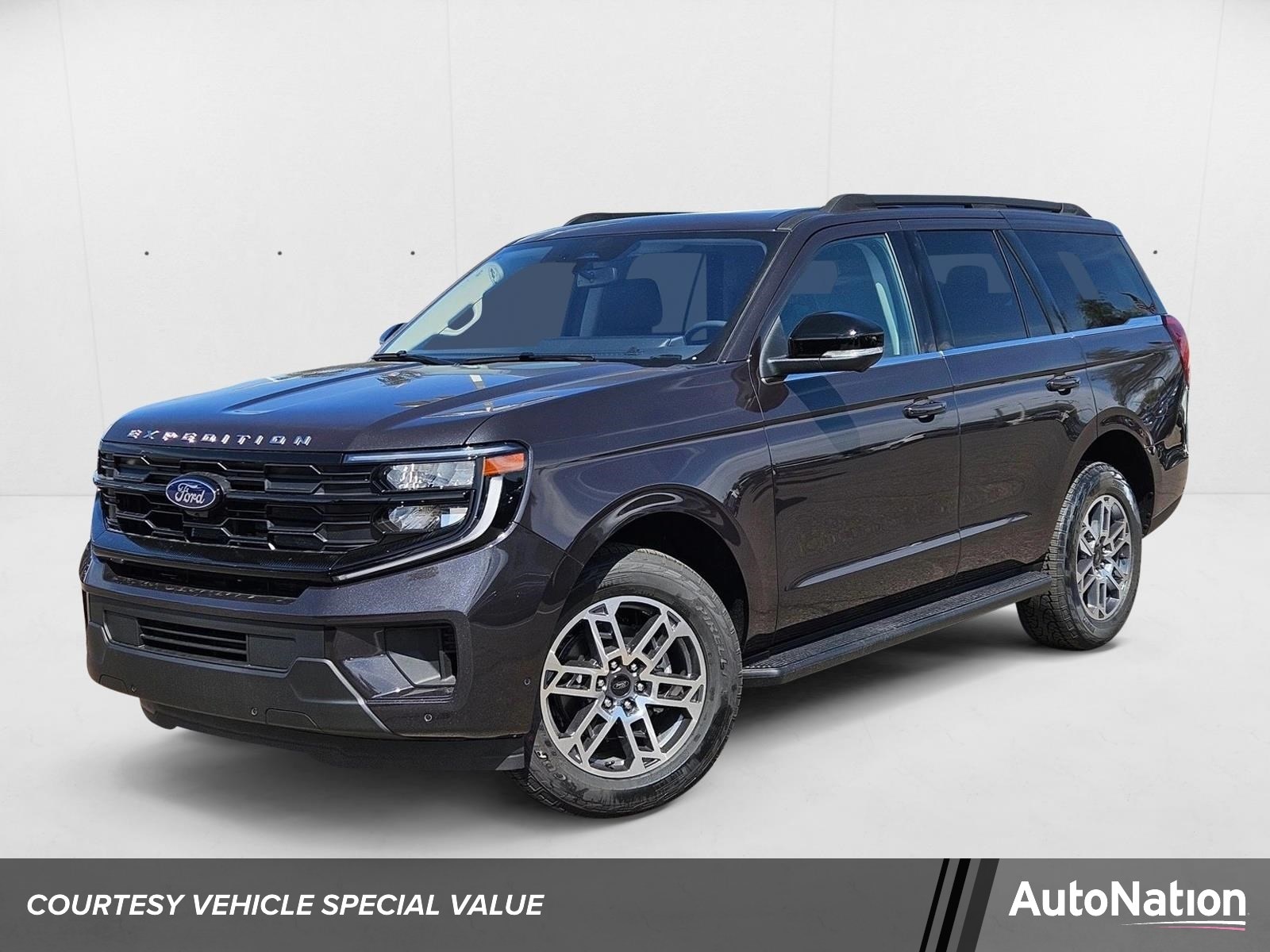 2025 Ford Expedition Active 4x4's photo